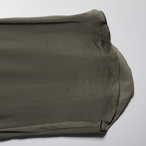 CABI Cinch Blouse Olive Green Sleeveless Tie Front Blouse Size Small - Picture 9 of 15